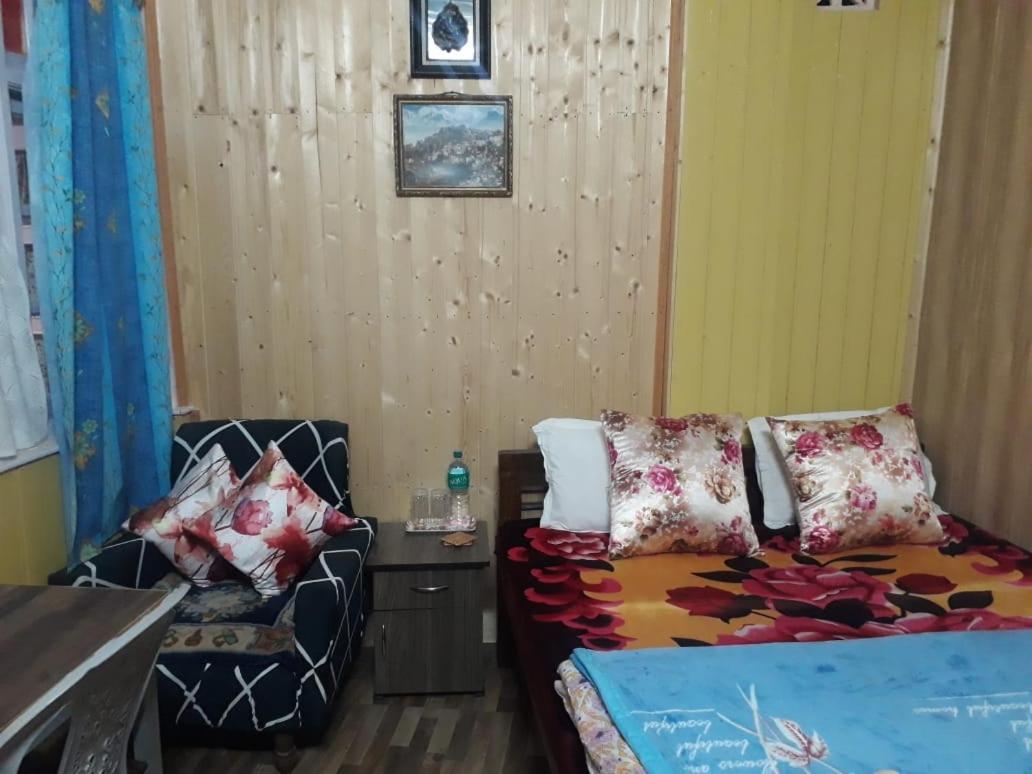 דרג'ילינג Smriya Homestay מראה חיצוני תמונה